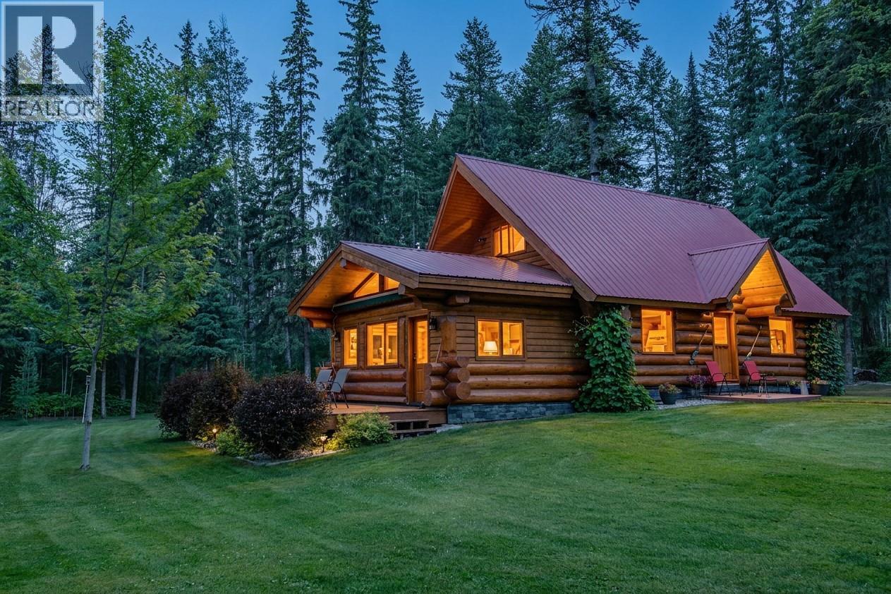 2622 95 Highway S, Golden, British Columbia  V0A 1H4 - Photo 3 - 10393688