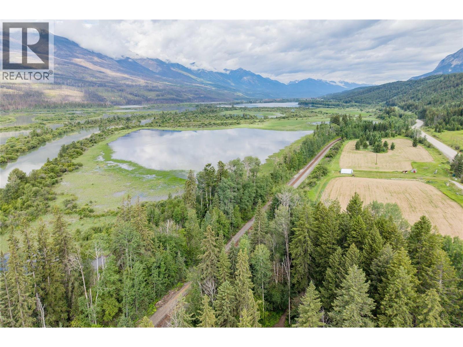 2622 95 Highway S, Golden, British Columbia  V0A 1H4 - Photo 42 - 10393688