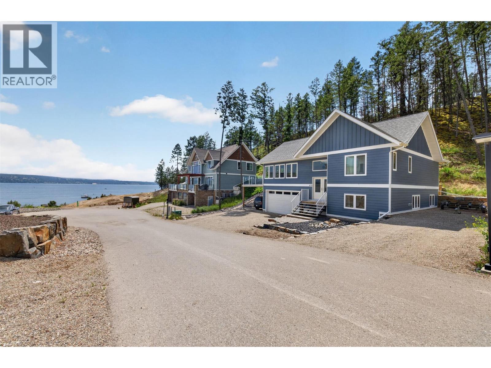 675 TAYNTON Drive, Invermere, British Columbia