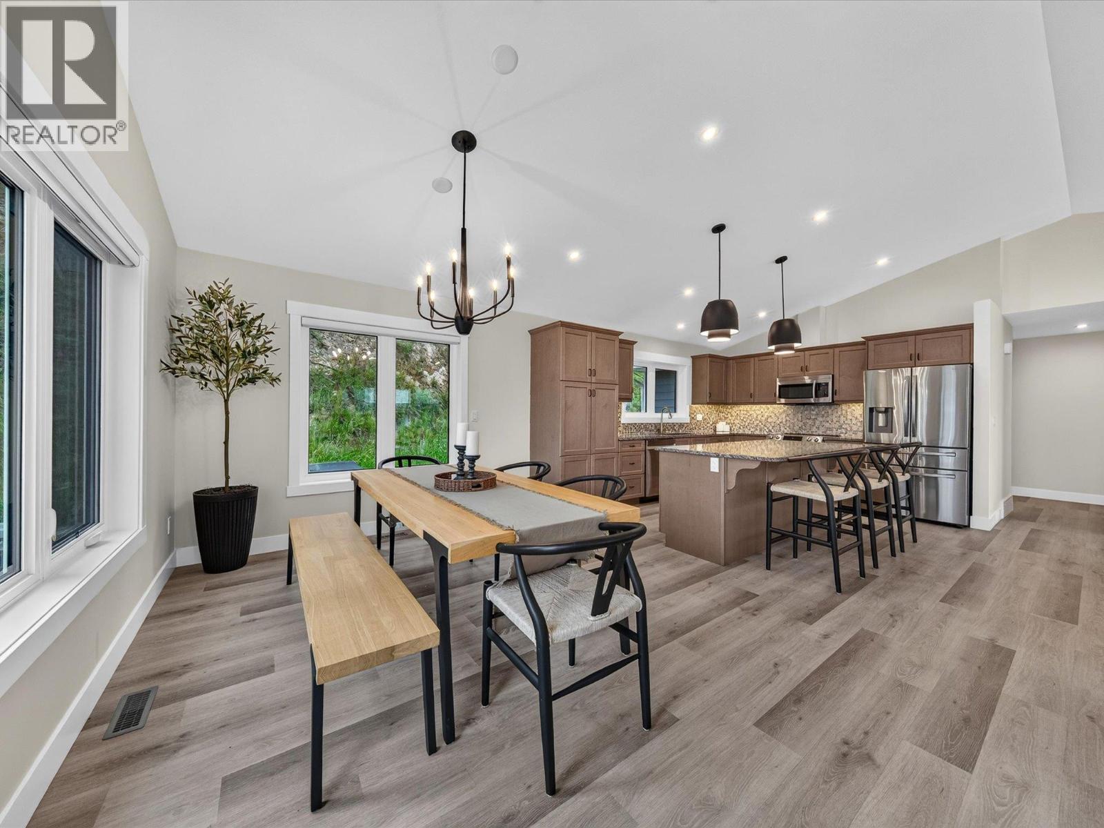 675 Taynton Drive, Invermere, British Columbia  V0A 1K0 - Photo 17 - 10393704