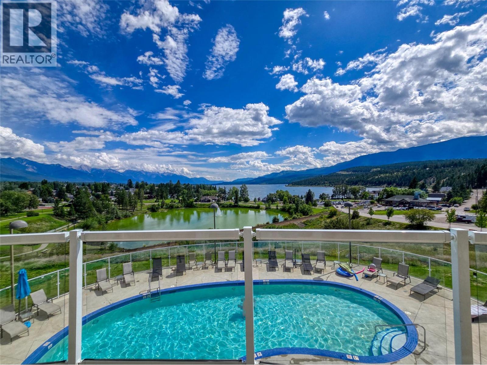 701 14A Crescent Unit# 102, Invermere, British Columbia