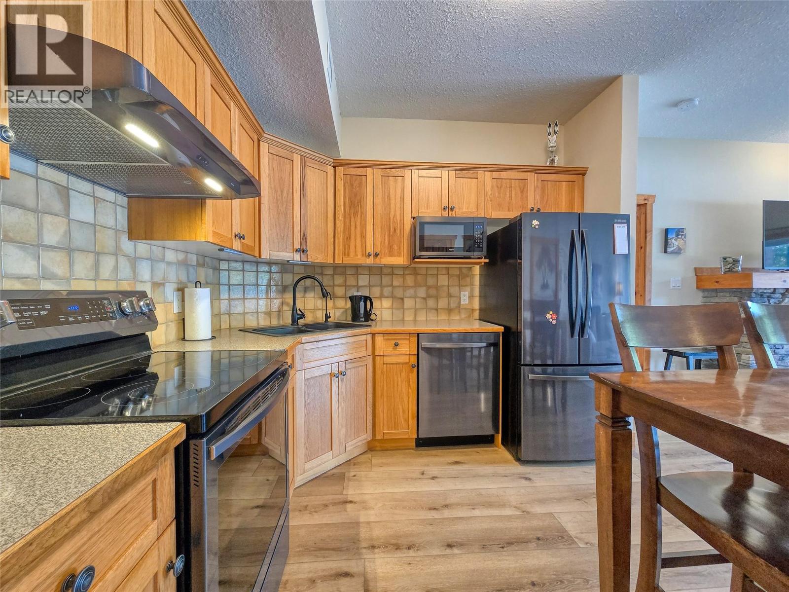 701 14a Crescent Unit# 102, Invermere, British Columbia  V0A 1K0 - Photo 6 - 10393348