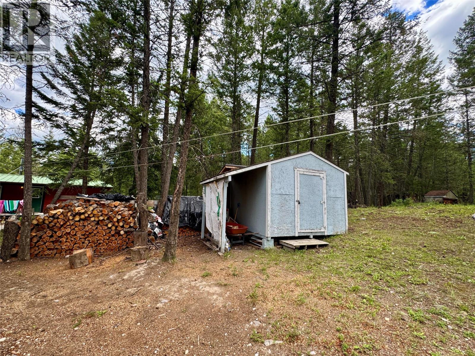 4949 Luxor Creek Road, Edgewater, British Columbia  V0A 1B0 - Photo 29 - 10393620