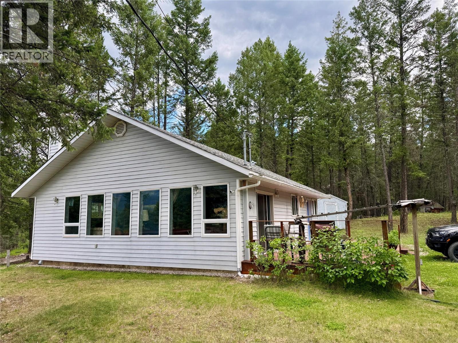 4949 Luxor Creek Road, Edgewater, British Columbia  V0A 1B0 - Photo 33 - 10393620