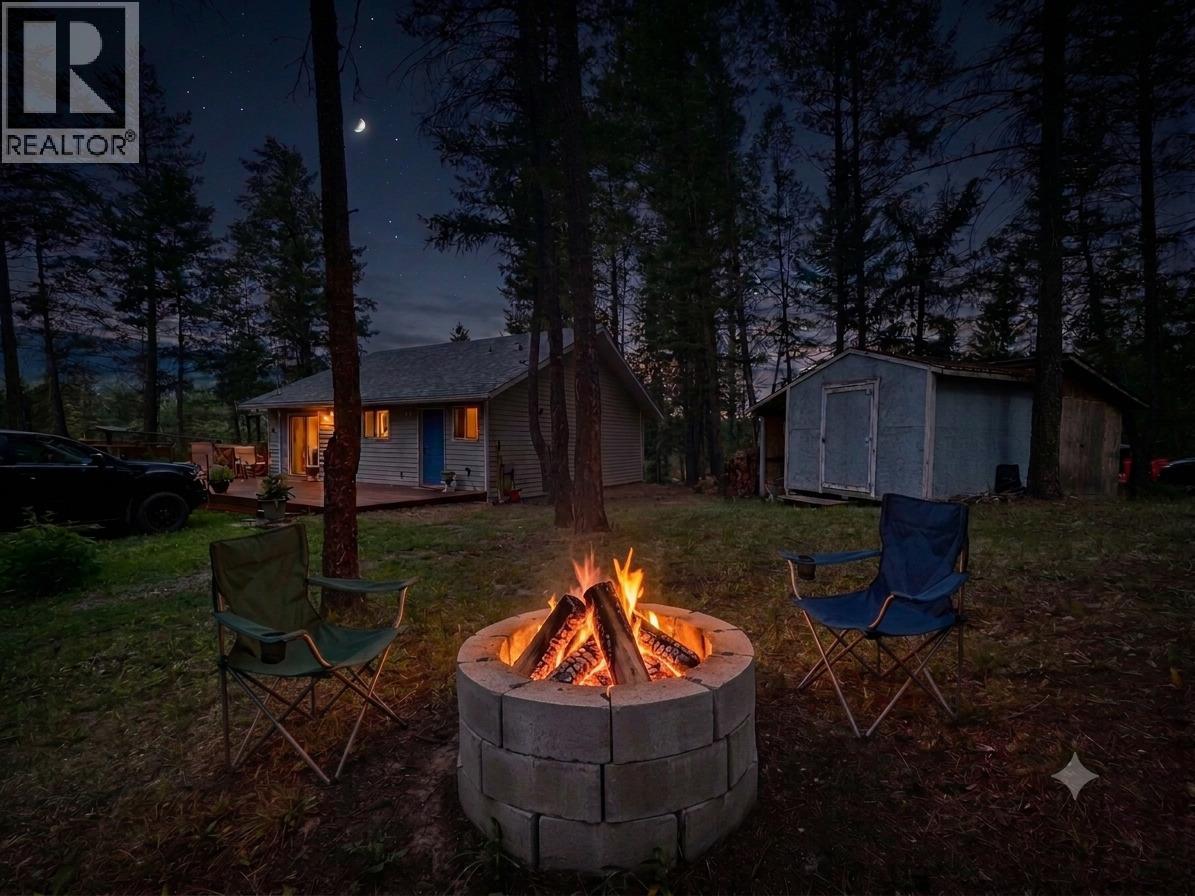 4949 Luxor Creek Road, Edgewater, British Columbia  V0A 1B0 - Photo 37 - 10393620