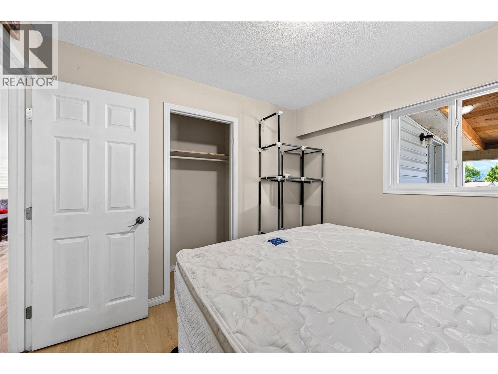 1252 Alexander Drive, Golden, British Columbia  V0A 1H0 - Photo 15 - 10394001
