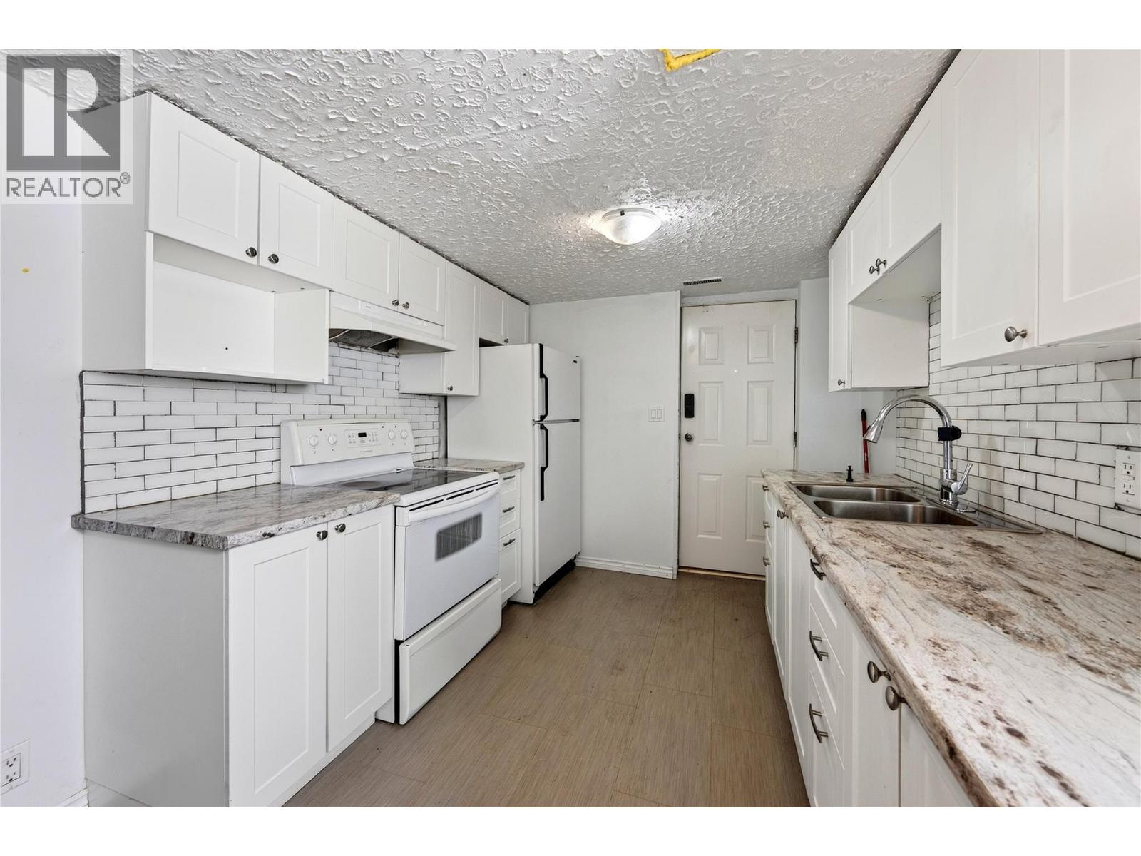 1252 Alexander Drive, Golden, British Columbia  V0A 1H0 - Photo 34 - 10394001