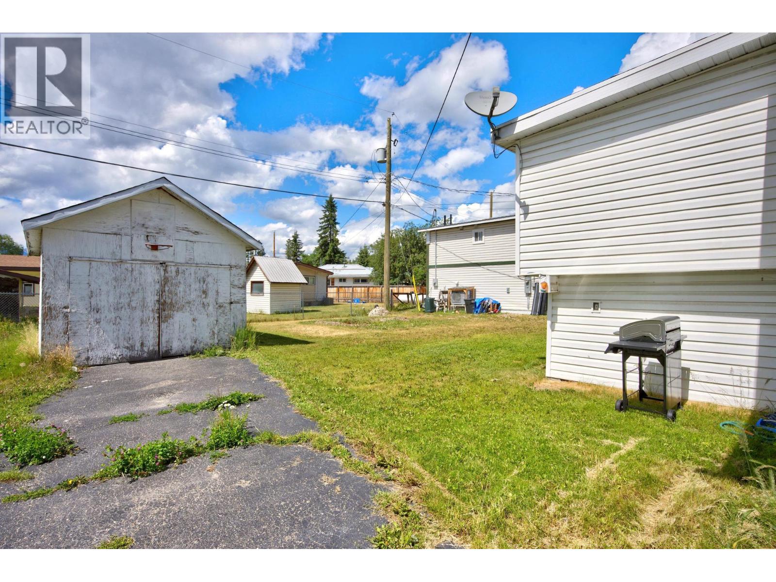 1252 Alexander Drive, Golden, British Columbia  V0A 1H0 - Photo 37 - 10394001