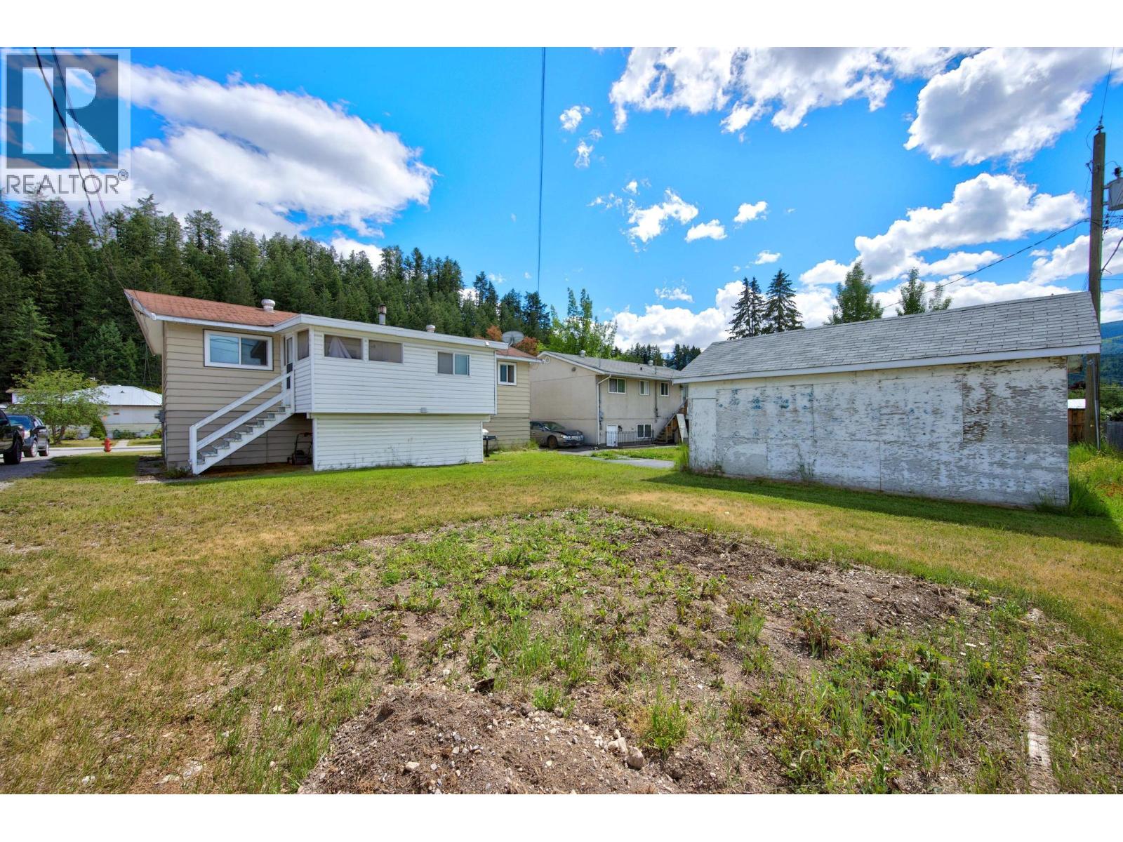 1252 Alexander Drive, Golden, British Columbia  V0A 1H0 - Photo 39 - 10394001