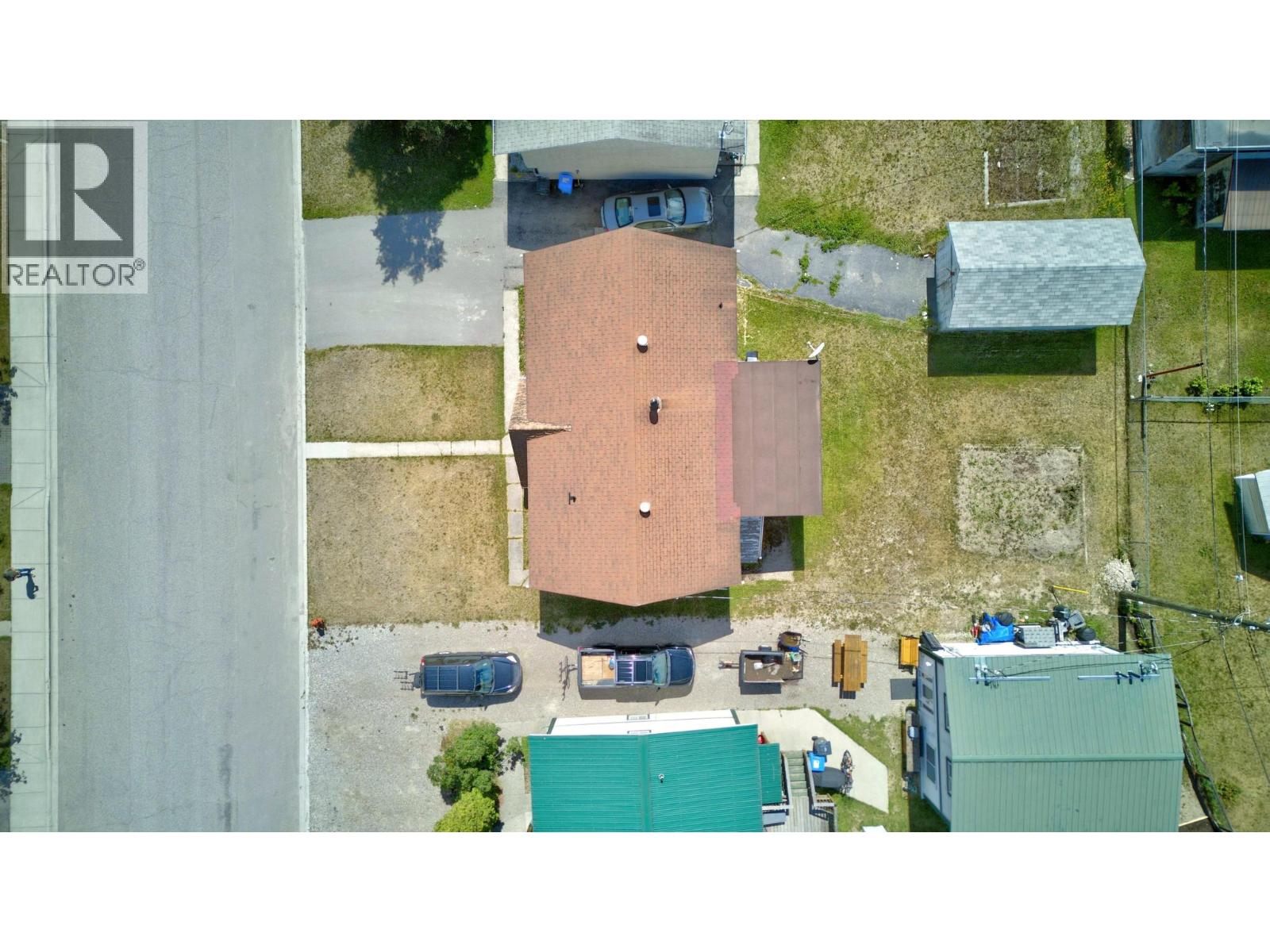 1252 Alexander Drive, Golden, British Columbia  V0A 1H0 - Photo 4 - 10394001