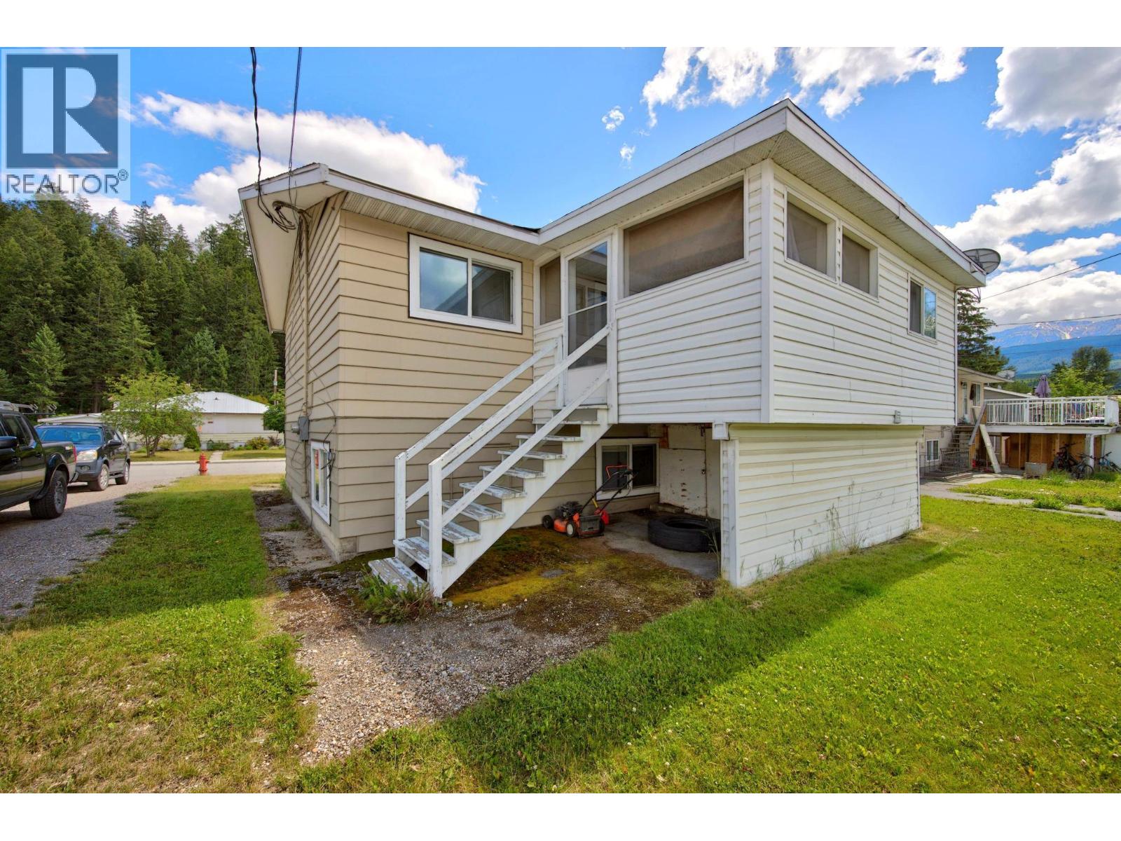 1252 Alexander Drive, Golden, British Columbia  V0A 1H0 - Photo 40 - 10394001