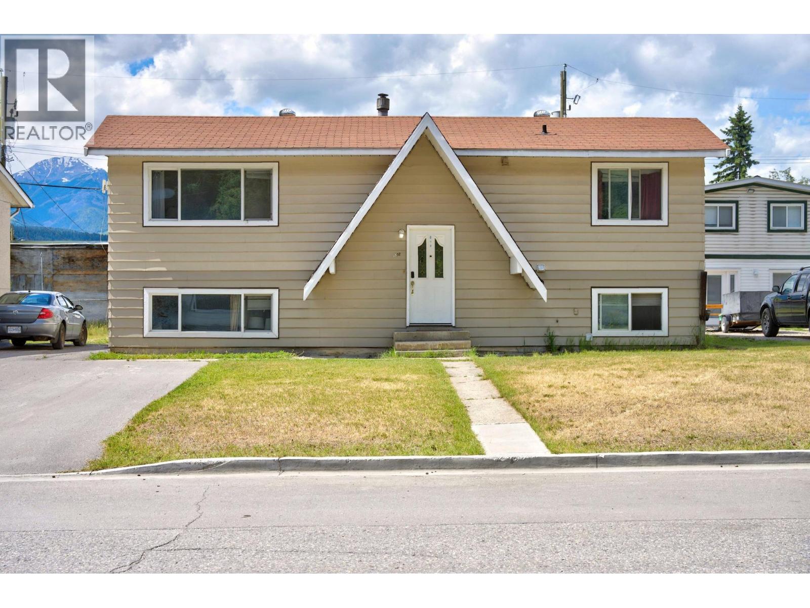 1252 Alexander Drive, Golden, British Columbia  V0A 1H0 - Photo 45 - 10394001