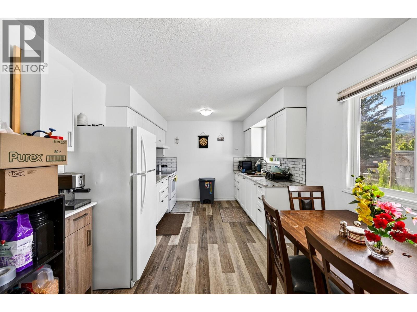 1252 Alexander Drive, Golden, British Columbia  V0A 1H0 - Photo 8 - 10394001