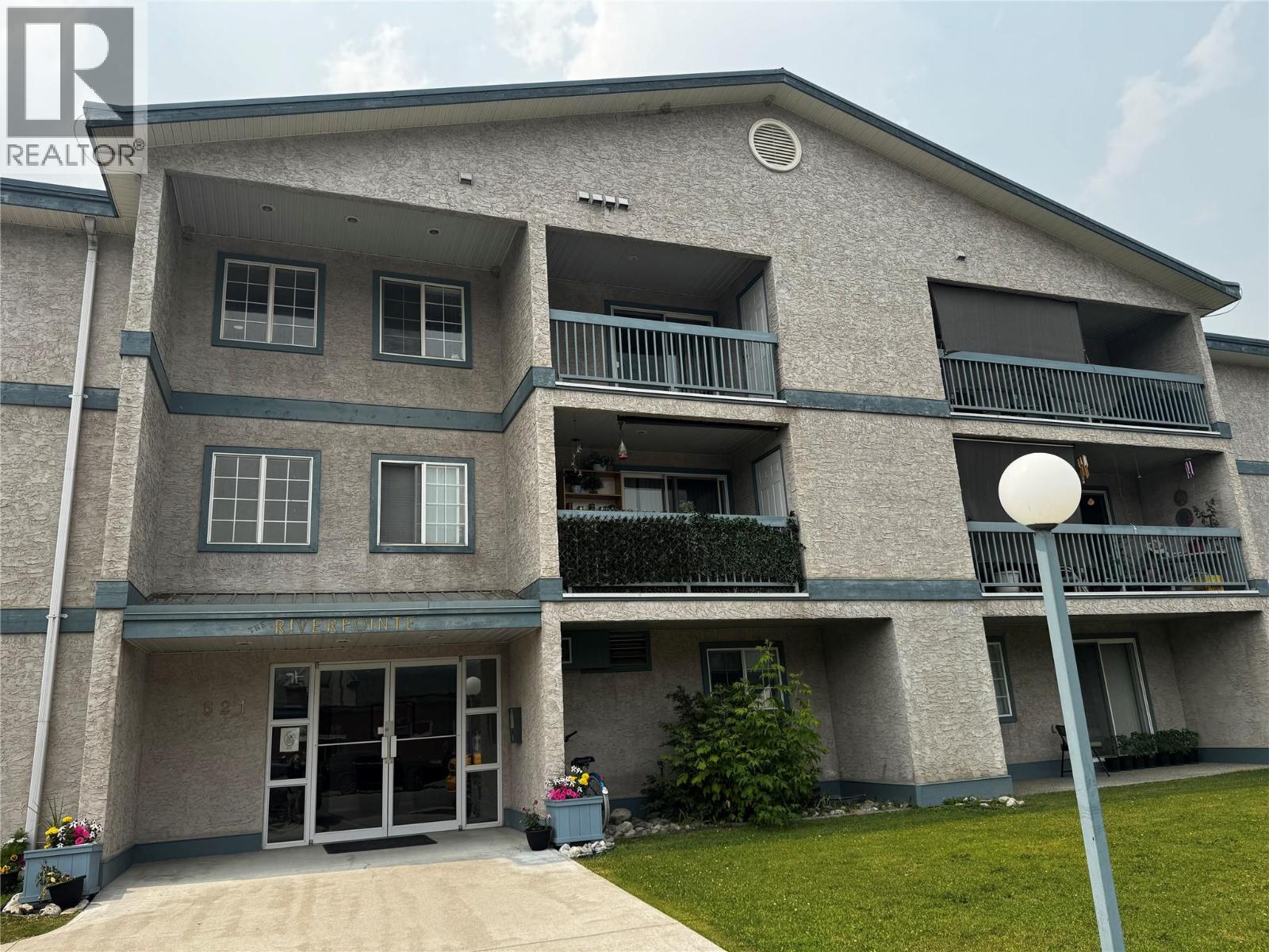 521 8th Avenue N Unit# 203, Golden, British Columbia