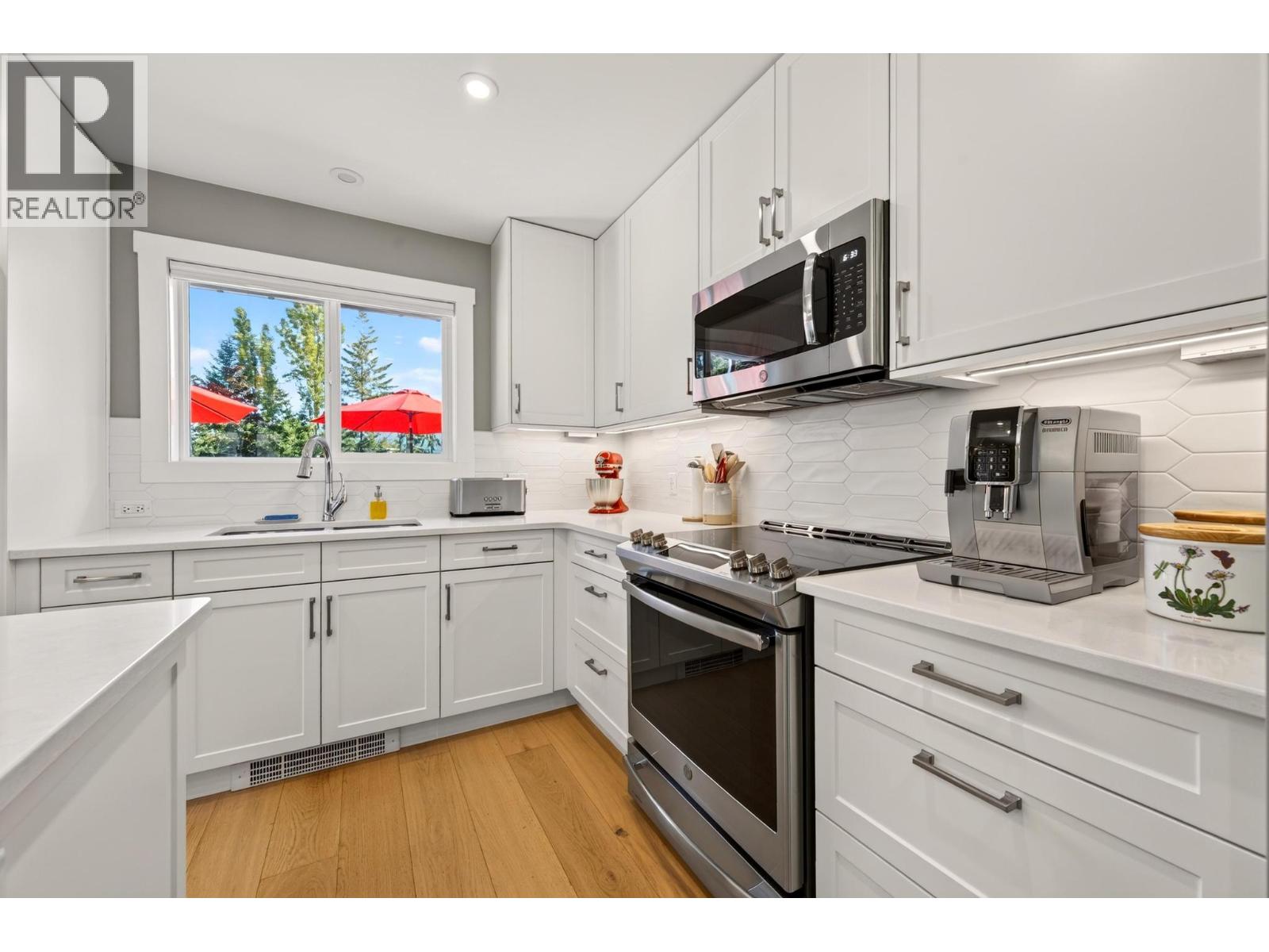 1325 Pine Drive, Golden, British Columbia  V0A 1H1 - Photo 22 - 10394192