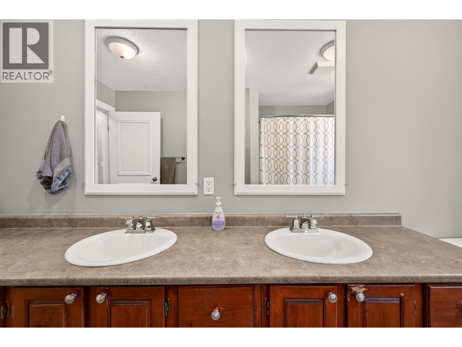 1325 Pine Drive, Golden, British Columbia  V0A 1H1 - Photo 35 - 10394192