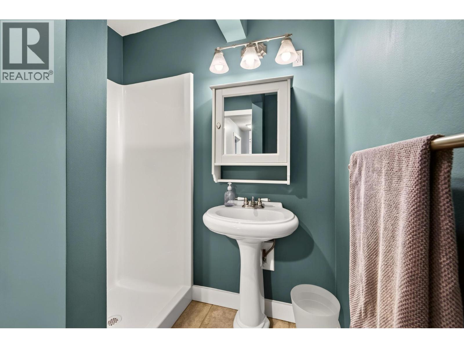 1325 Pine Drive, Golden, British Columbia  V0A 1H1 - Photo 49 - 10394192