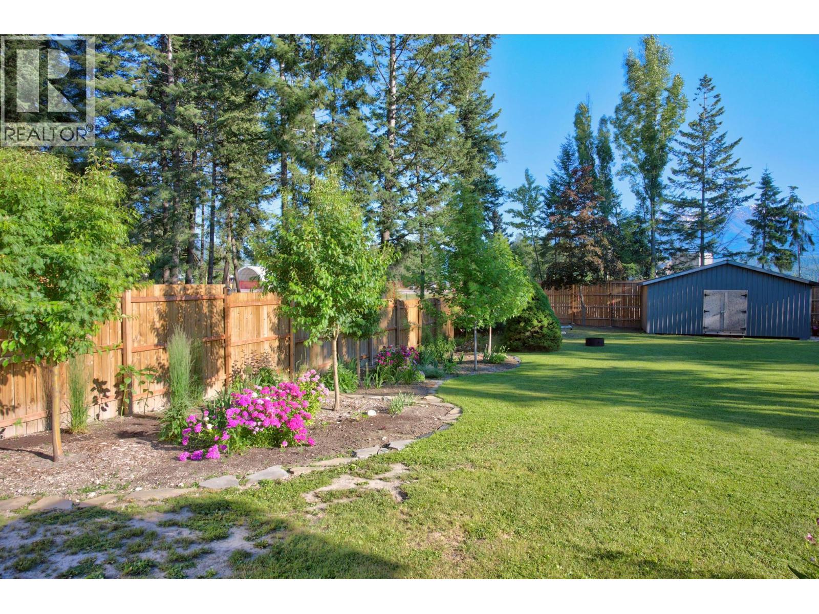 1325 Pine Drive, Golden, British Columbia  V0A 1H1 - Photo 56 - 10394192