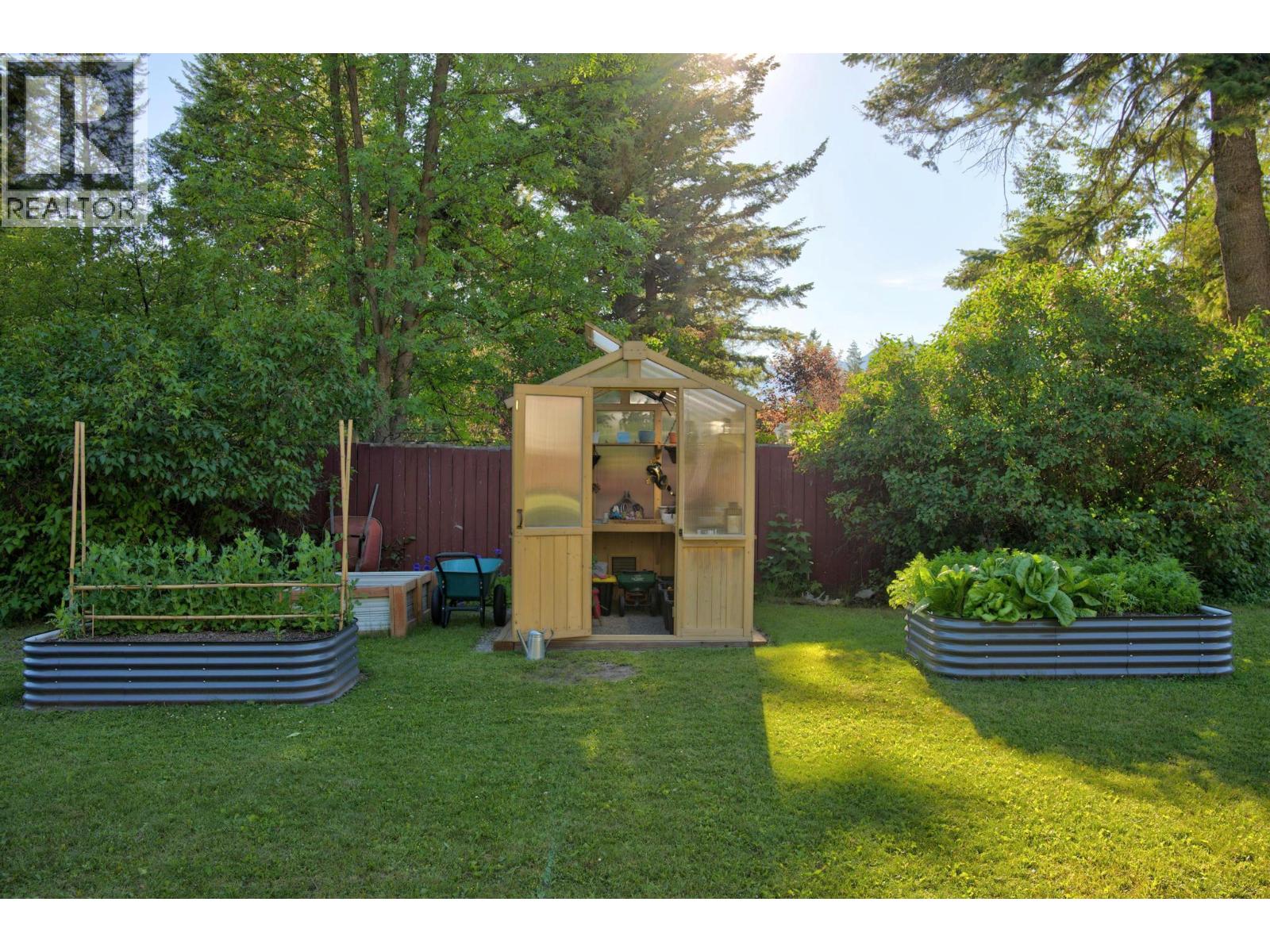 1325 Pine Drive, Golden, British Columbia  V0A 1H1 - Photo 63 - 10394192