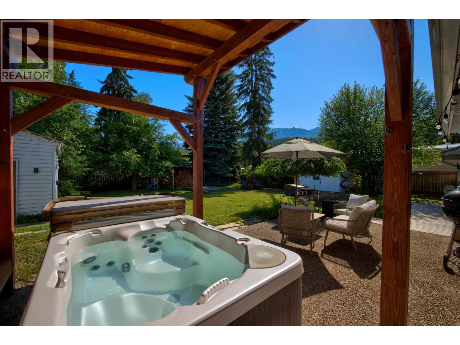 506 5th Street, Golden, British Columbia  V0A 1H0 - Photo 69 - 10394196
