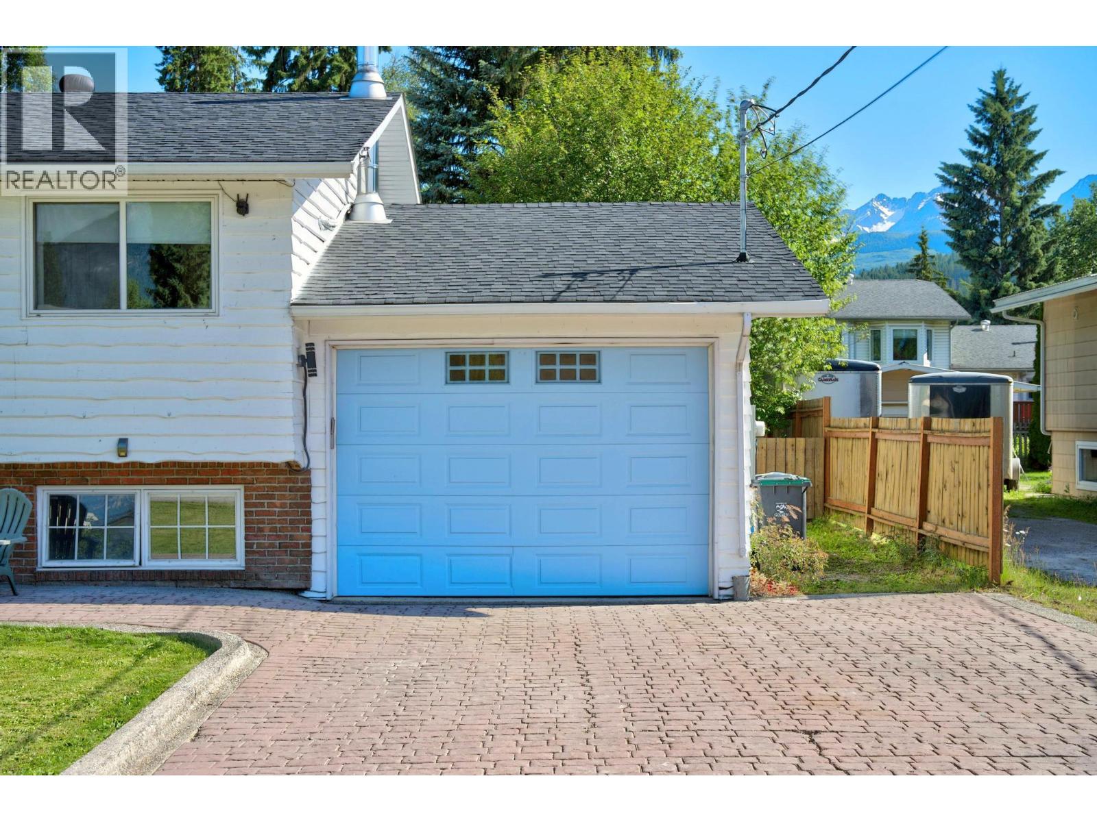 506 5th Street, Golden, British Columbia  V0A 1H0 - Photo 72 - 10394196