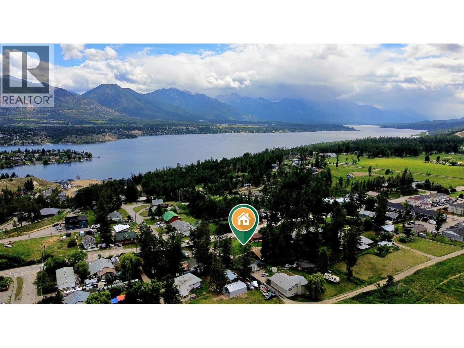 2110 13th Avenue, Invermere, British Columbia  V0A 1K4 - Photo 2 - 10394303