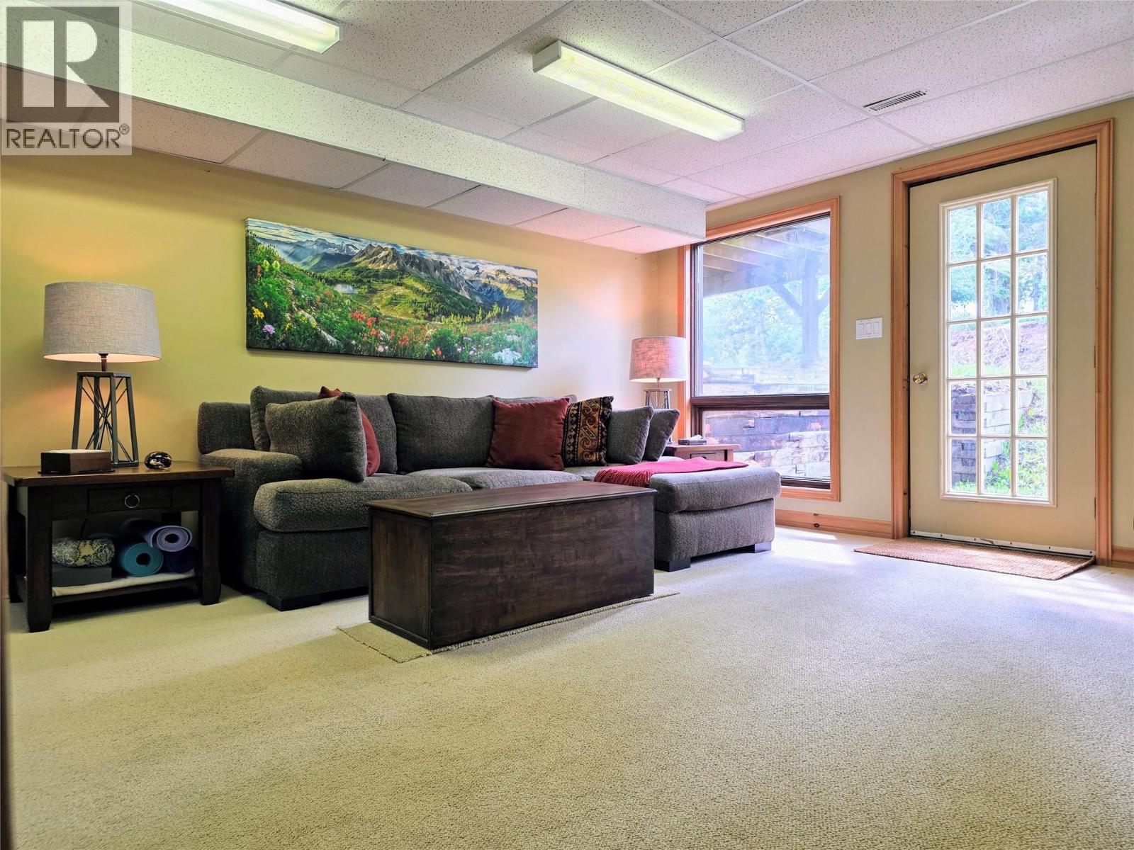 2110 13th Avenue, Invermere, British Columbia  V0A 1K4 - Photo 39 - 10394303
