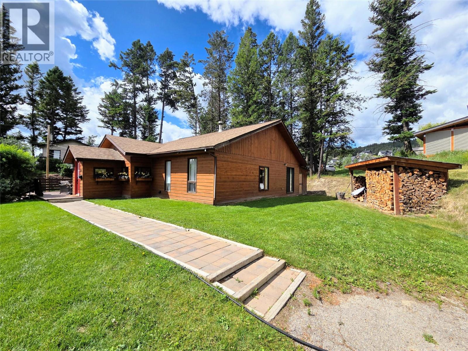2110 13th Avenue, Invermere, British Columbia  V0A 1K4 - Photo 8 - 10394303