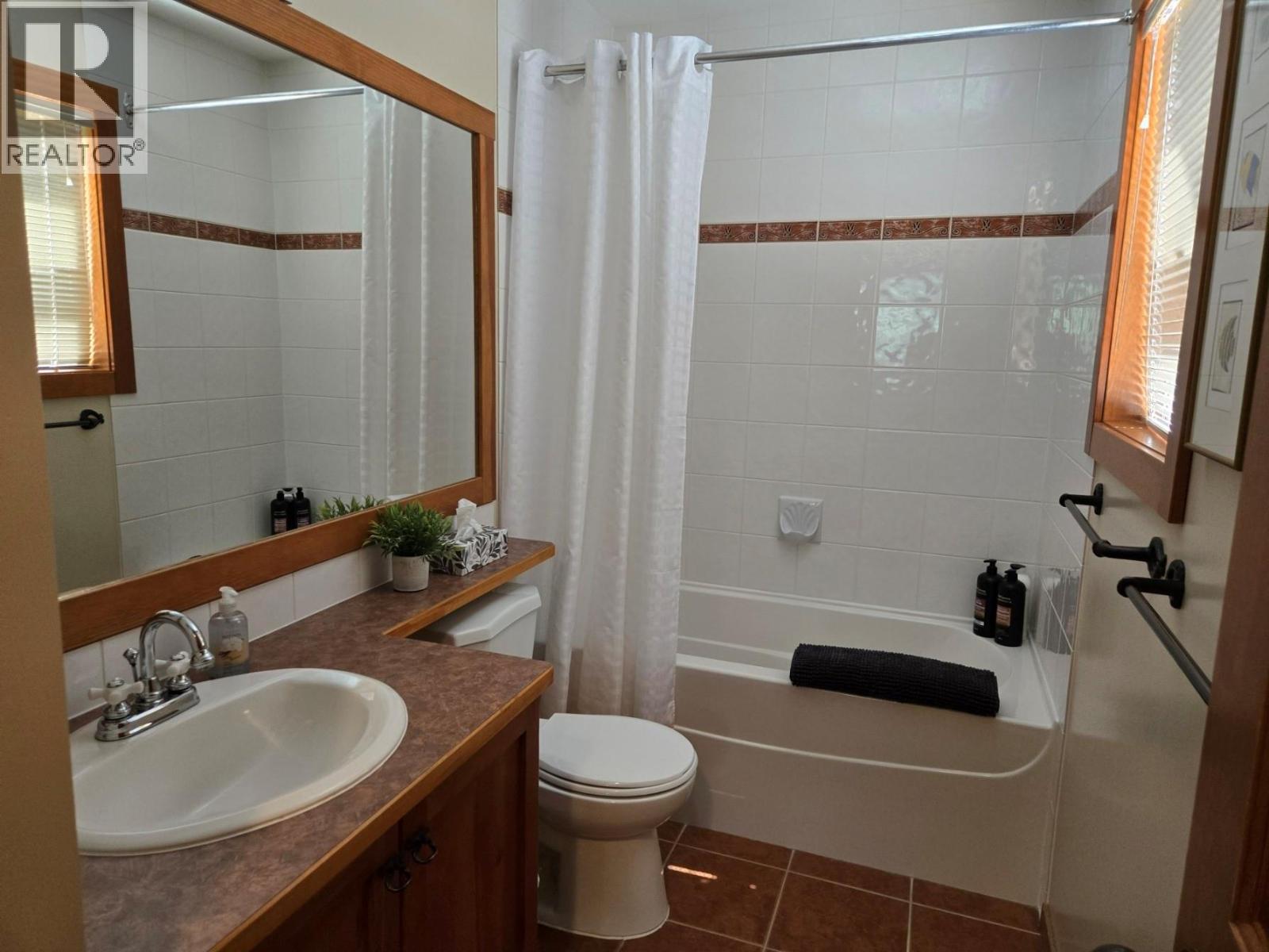 2075 Summit Drive Unit# 27, Panorama, British Columbia  V0A 1T0 - Photo 19 - 10394374