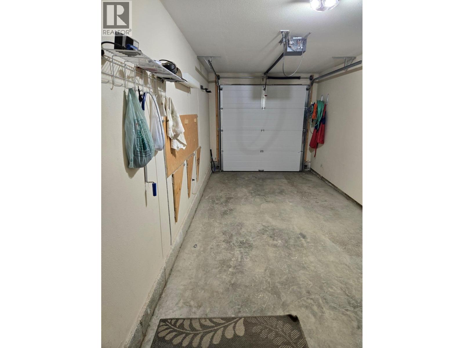 2075 Summit Drive Unit# 27, Panorama, British Columbia  V0A 1T0 - Photo 2 - 10394374