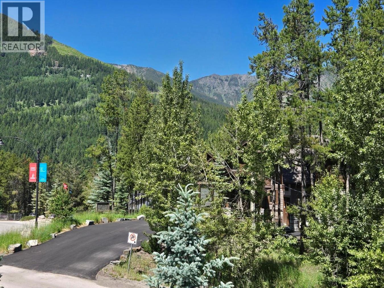 2075 Summit Drive Unit# 27, Panorama, British Columbia  V0A 1T0 - Photo 6 - 10394374