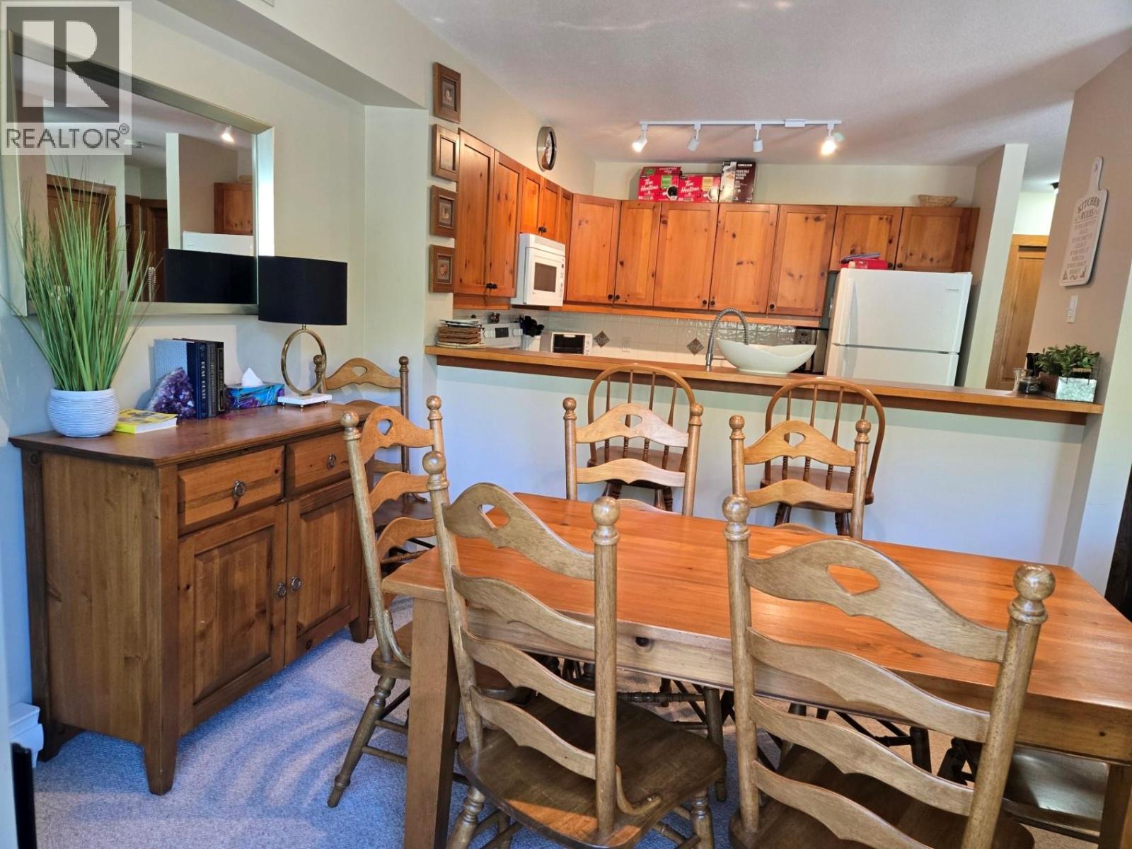 2075 Summit Drive Unit# 27, Panorama, British Columbia  V0A 1T0 - Photo 9 - 10394374