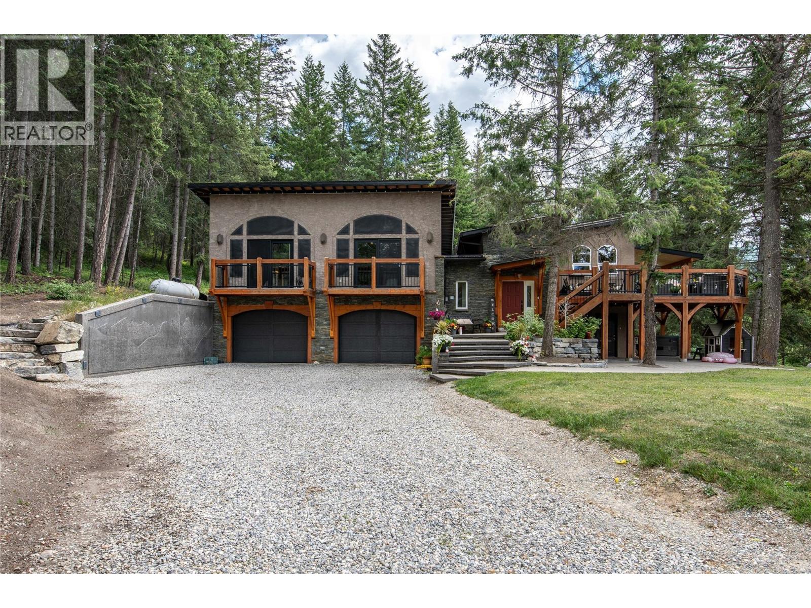 631 Lapp Road, Golden, British Columbia  V0A 1H3 - Photo 19 - 10394469