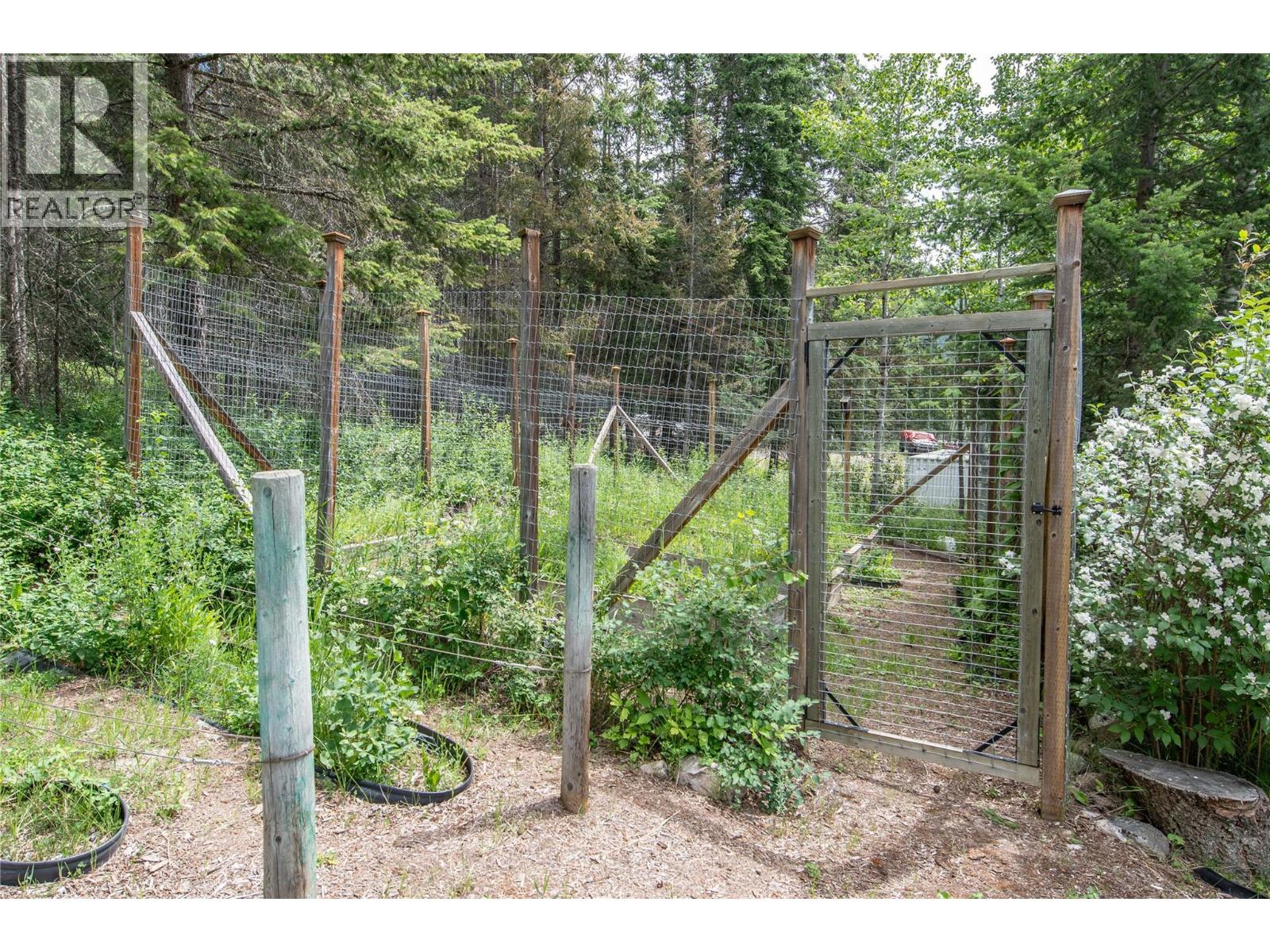 631 Lapp Road, Golden, British Columbia  V0A 1H3 - Photo 29 - 10394469