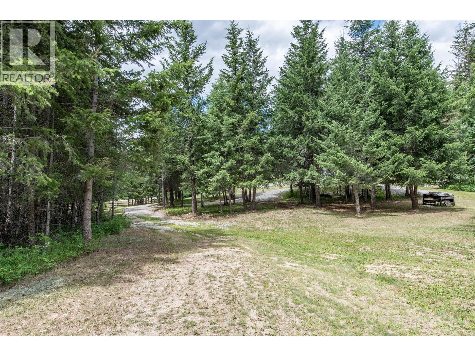 631 Lapp Road, Golden, British Columbia  V0A 1H3 - Photo 30 - 10394469