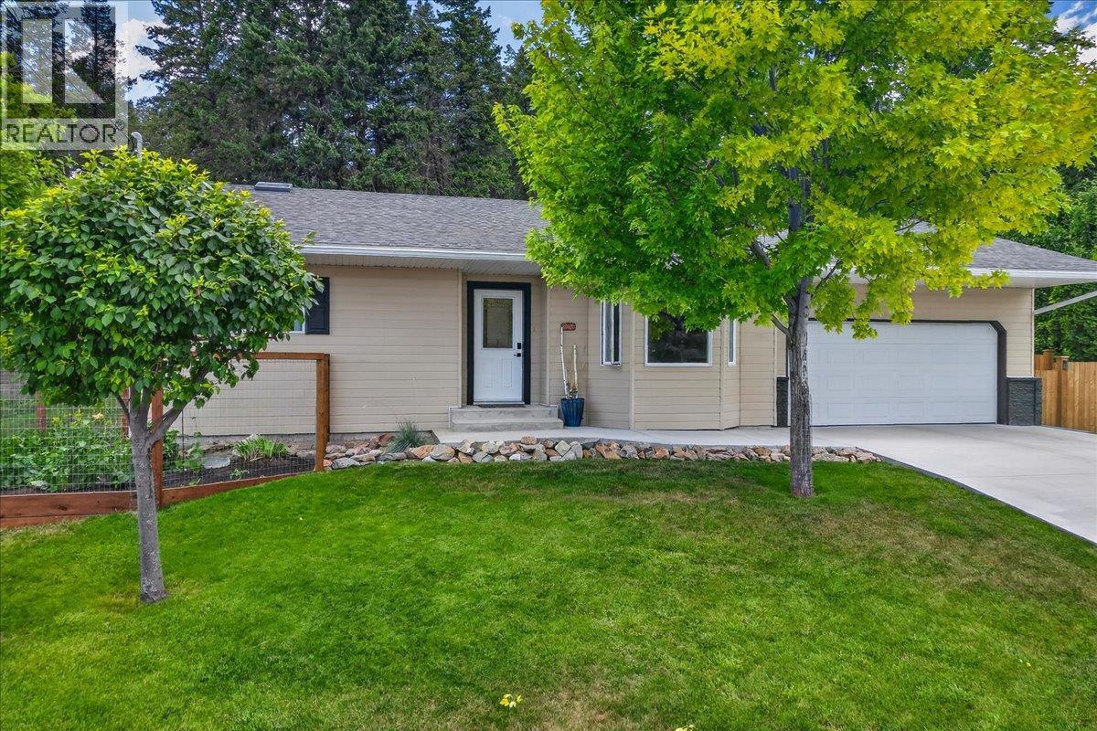 1810 15TH Avenue, Invermere, British Columbia