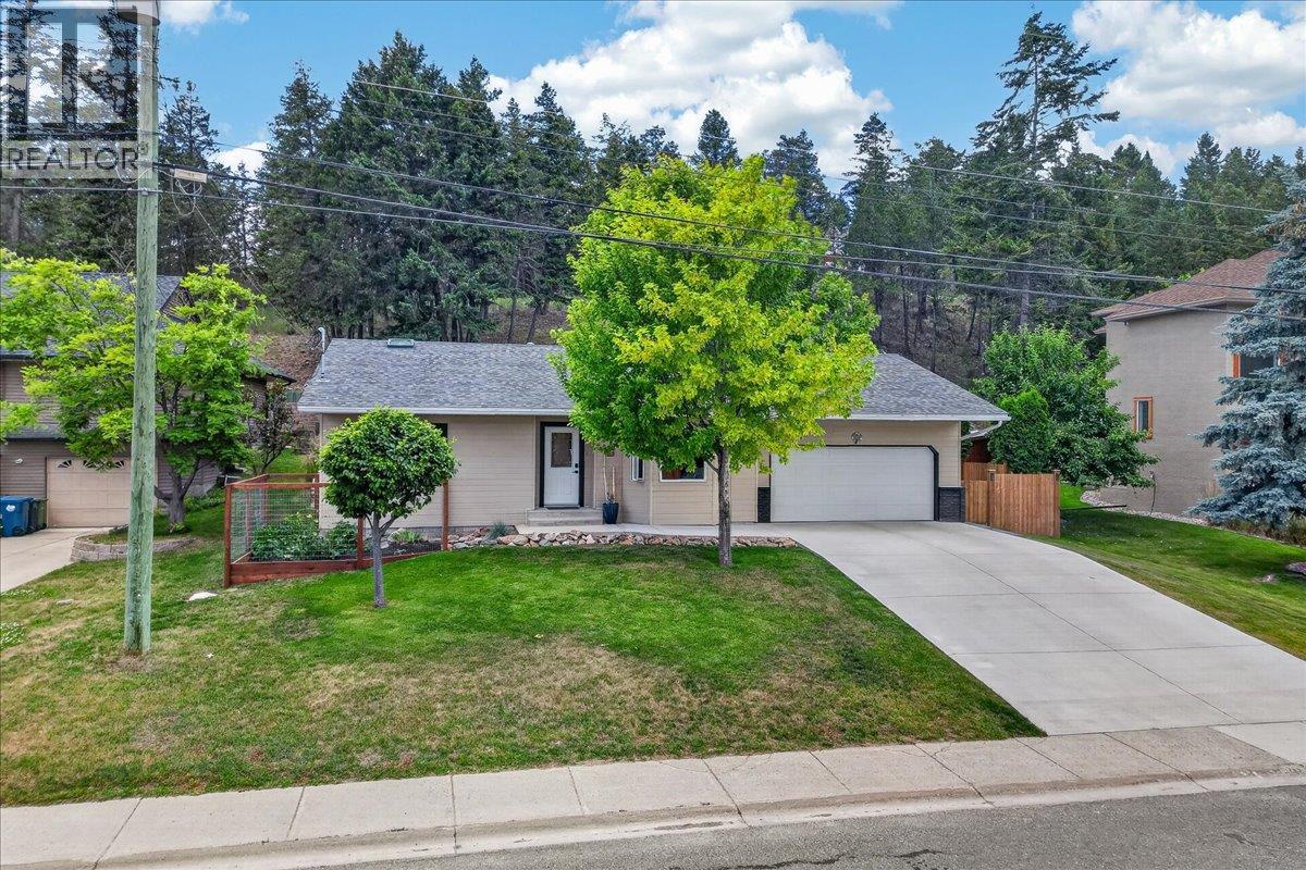 1810 15th Avenue, Invermere, British Columbia  V0A 1K4 - Photo 39 - 10394488