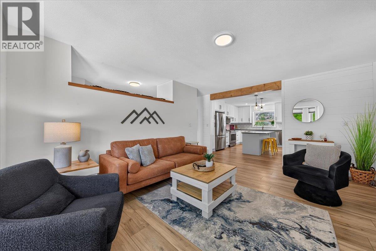 1810 15th Avenue, Invermere, British Columbia  V0A 1K4 - Photo 6 - 10394488