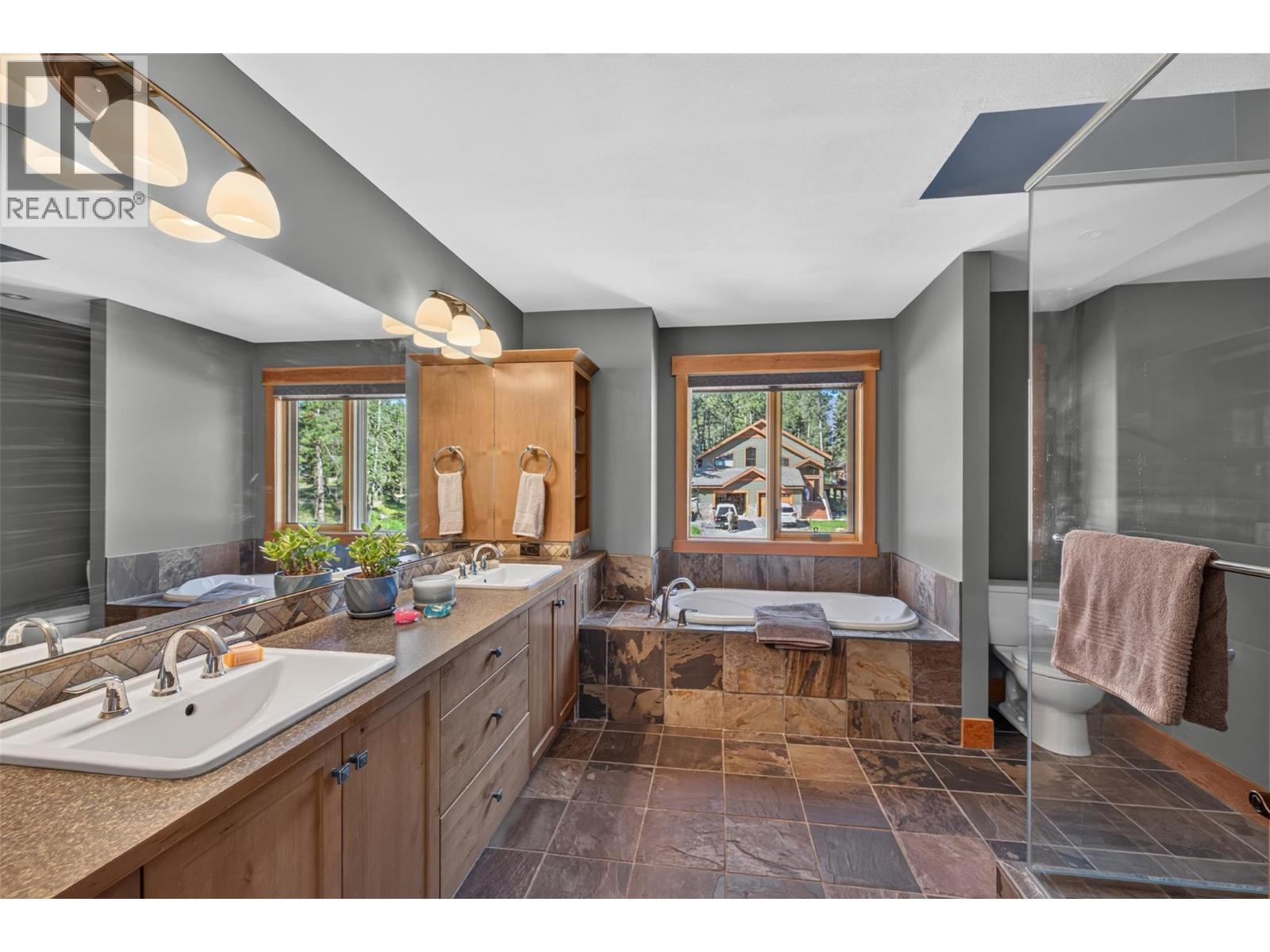 2519 Cobblestone Circle, Invermere, British Columbia  V0A 1K6 - Photo 41 - 10394521