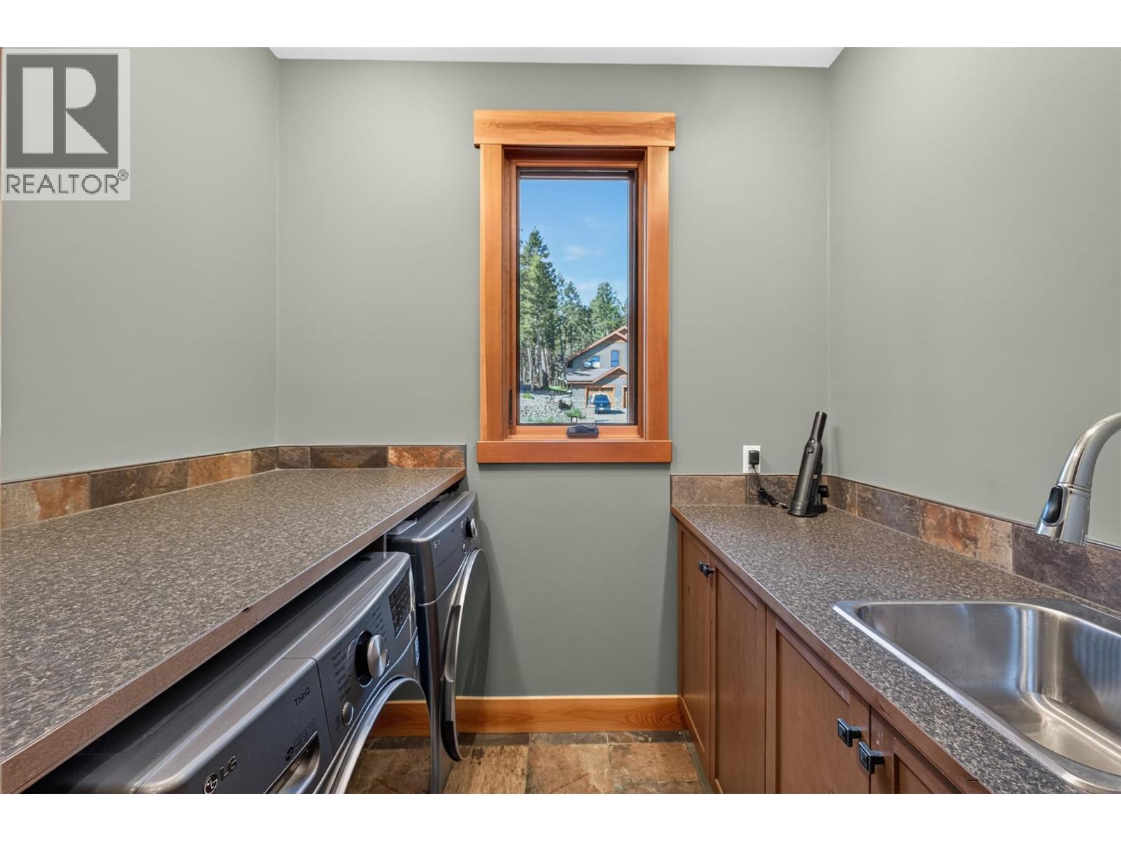 2519 Cobblestone Circle, Invermere, British Columbia  V0A 1K6 - Photo 48 - 10394521