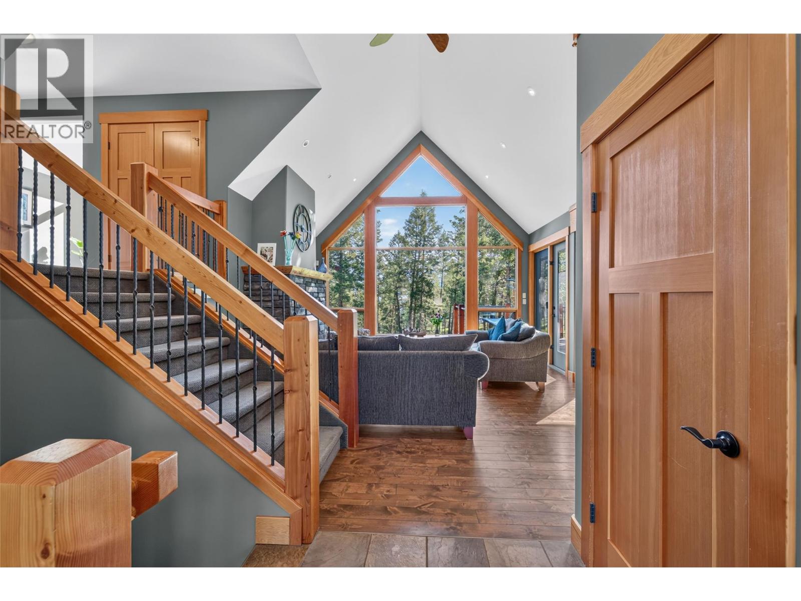 2519 Cobblestone Circle, Invermere, British Columbia  V0A 1K6 - Photo 8 - 10394521