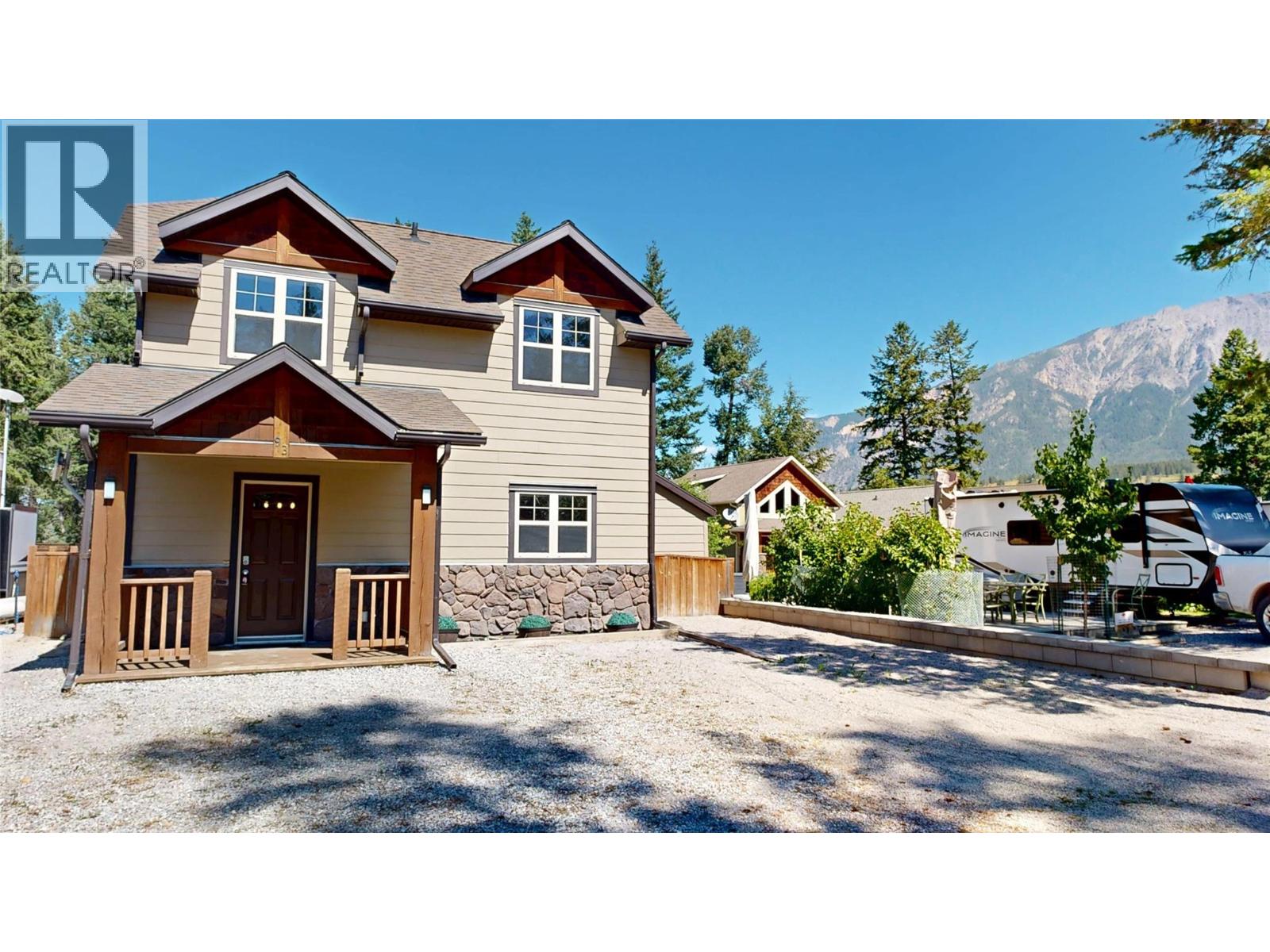4868 Riverview Drive Unit# 93, Edgewater, British Columbia