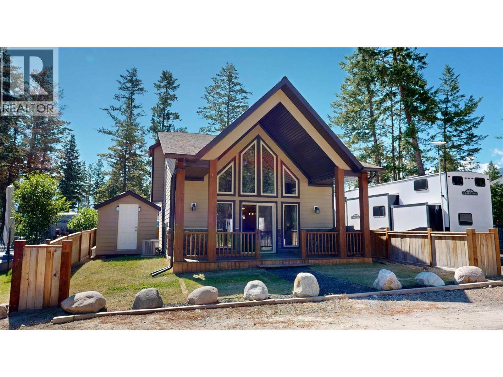 4868 Riverview Drive Unit# 93, Edgewater, British Columbia  V0A 1E0 - Photo 3 - 10394586