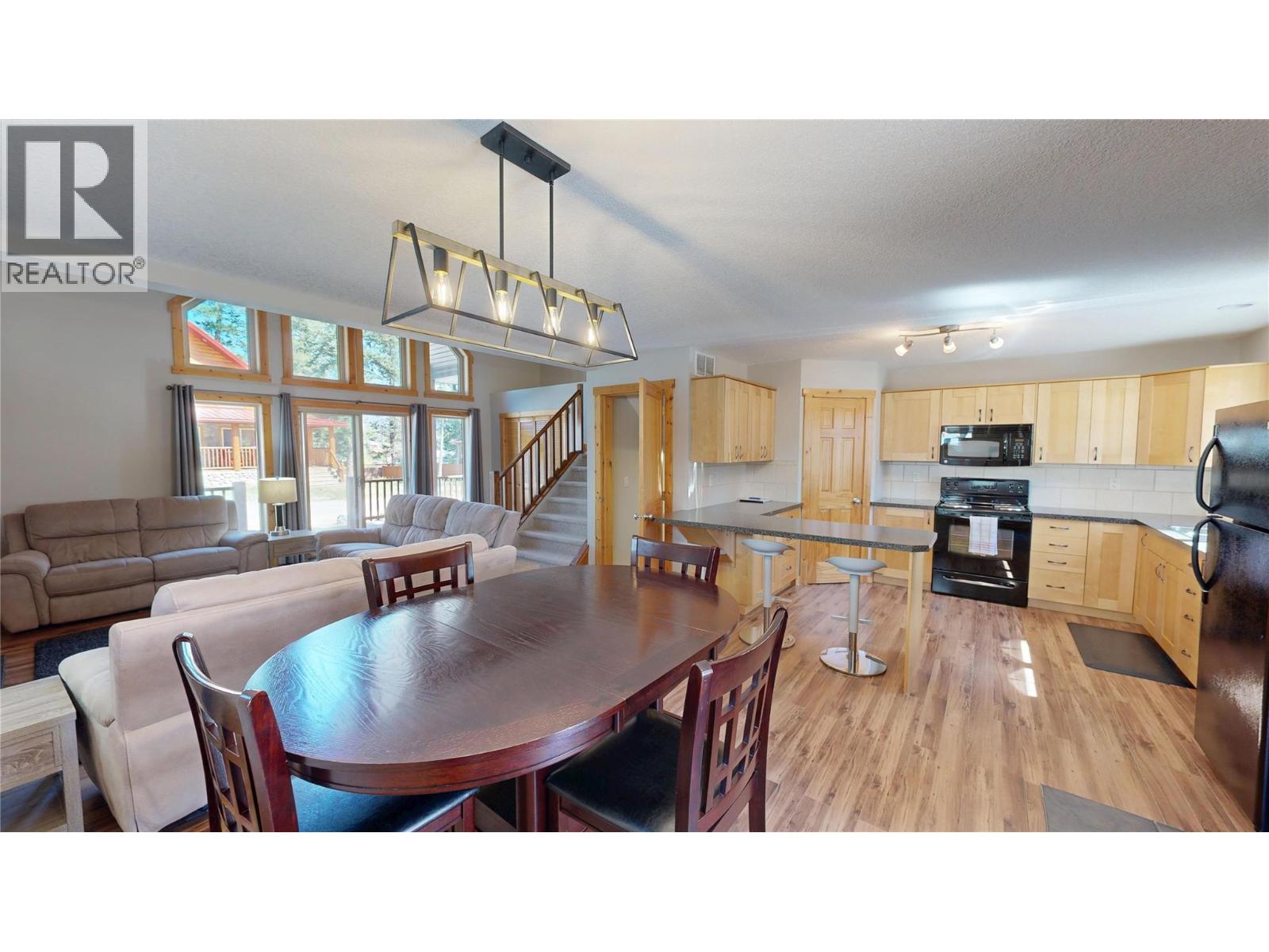 4868 Riverview Drive Unit# 93, Edgewater, British Columbia  V0A 1E0 - Photo 5 - 10394586