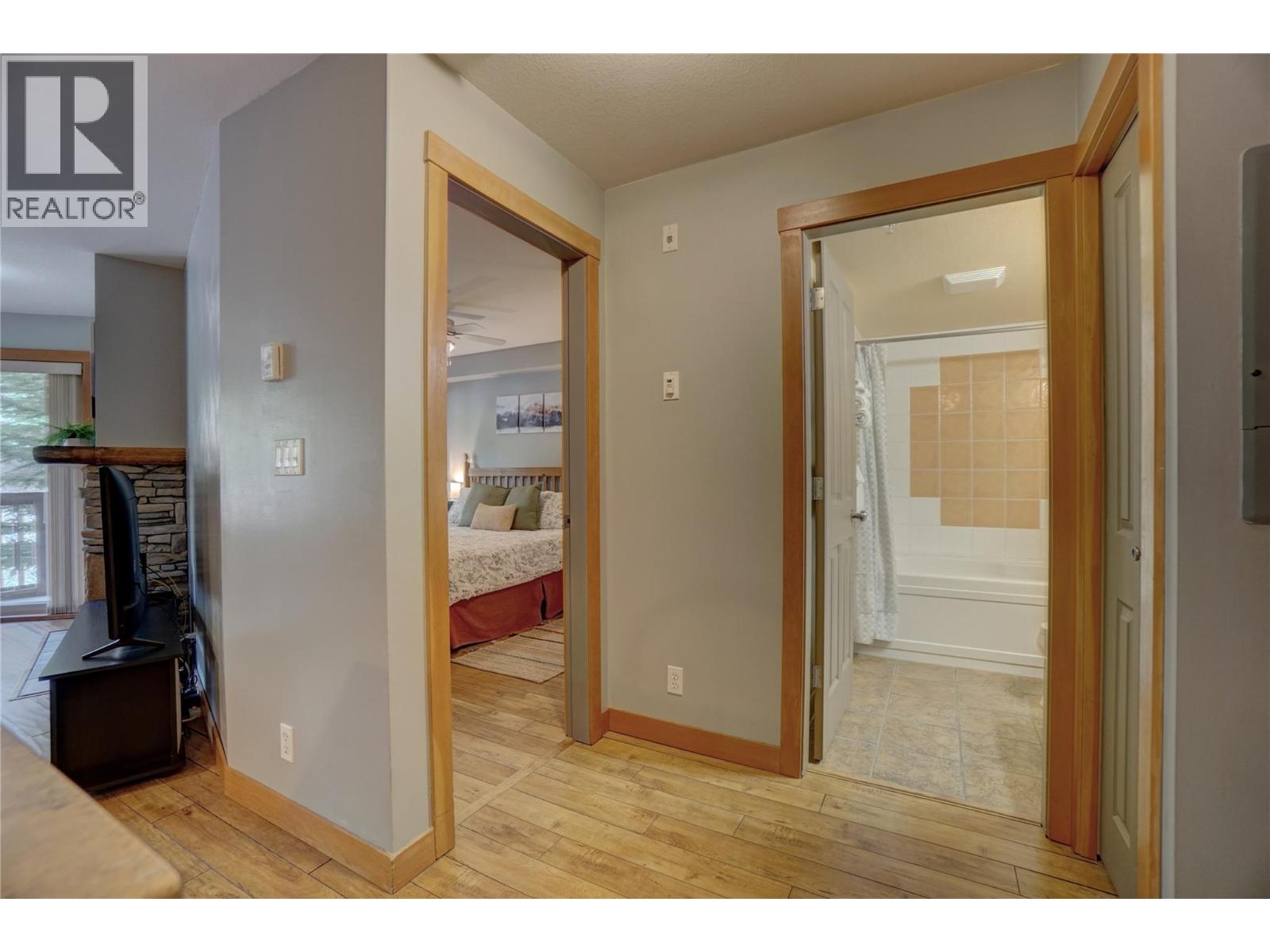 2080 Summit Drive Unit# 322, Panorama, British Columbia  V0A 1T0 - Photo 14 - 10394663