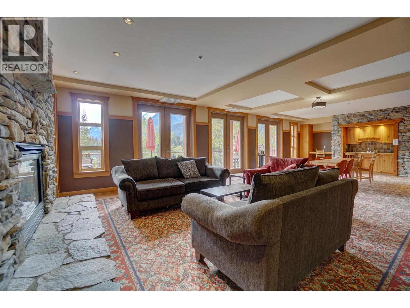 2080 Summit Drive Unit# 322, Panorama, British Columbia  V0A 1T0 - Photo 16 - 10394663
