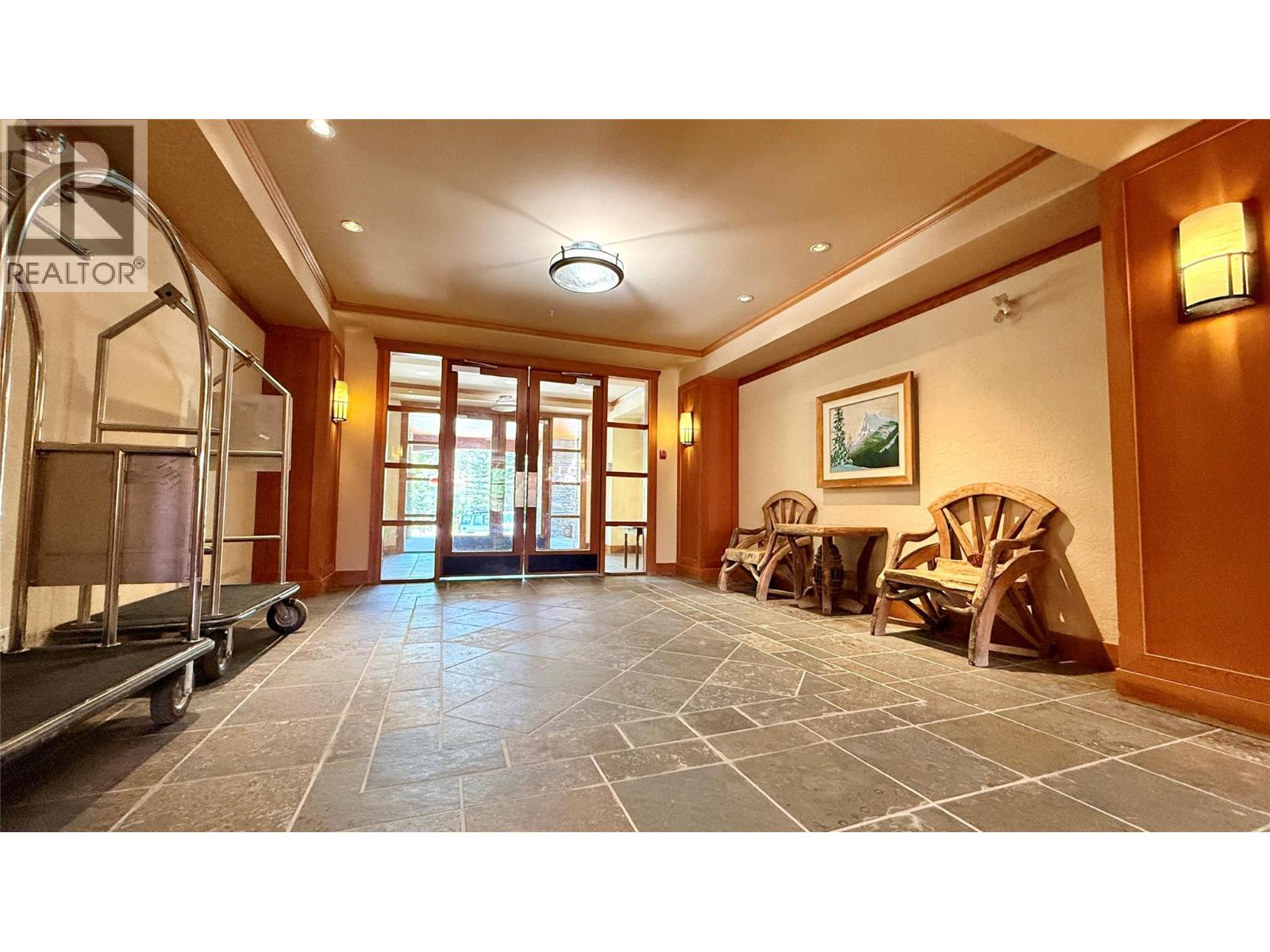 2080 Summit Drive Unit# 322, Panorama, British Columbia  V0A 1T0 - Photo 24 - 10394663