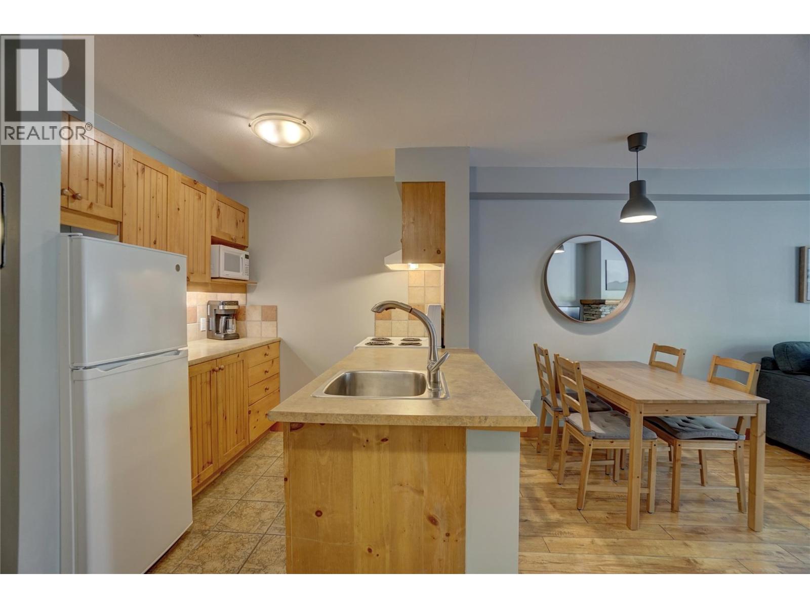 2080 Summit Drive Unit# 322, Panorama, British Columbia  V0A 1T0 - Photo 4 - 10394663