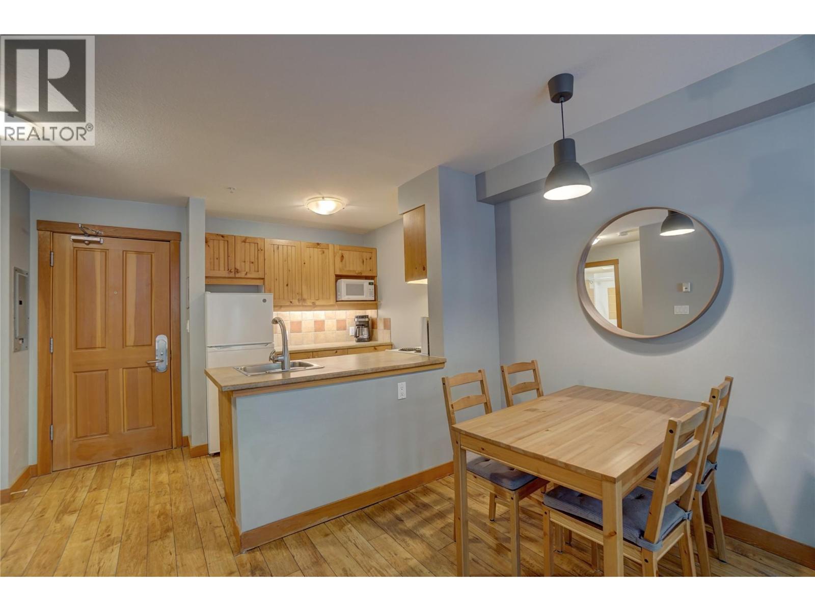 2080 Summit Drive Unit# 322, Panorama, British Columbia  V0A 1T0 - Photo 6 - 10394663