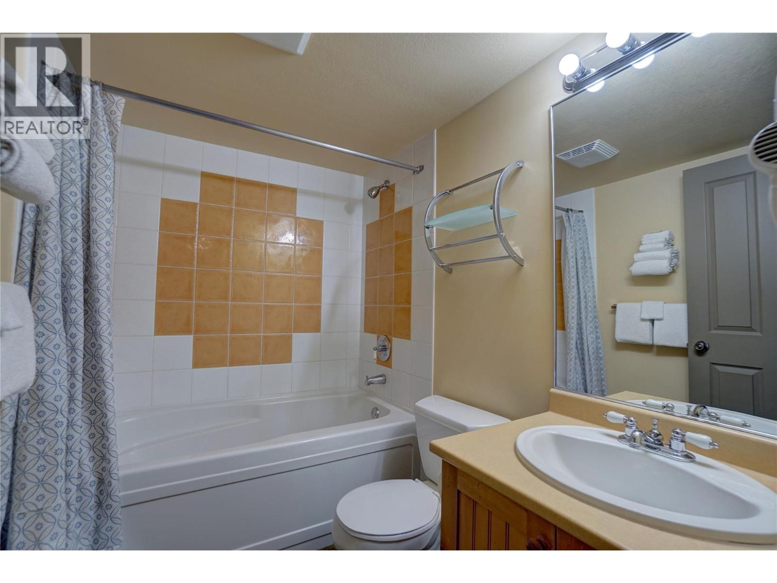 2080 Summit Drive Unit# 322, Panorama, British Columbia  V0A 1T0 - Photo 9 - 10394663